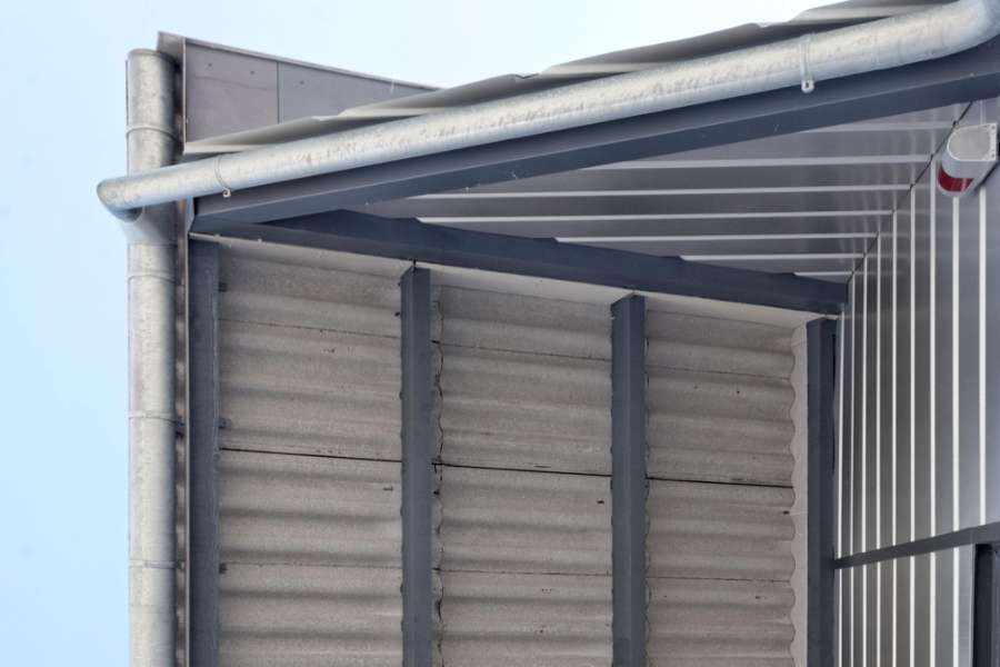 Wirtschaftlicher „Kassetten-Look“ für die Fassade, Mittelweg 9a, 25855 Haselund